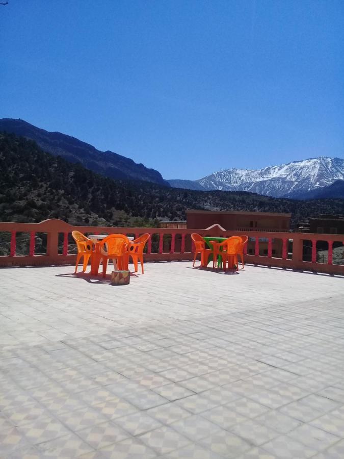 Auberge Restaurant Les Coquelicots Ait Tamlil Buitenkant foto