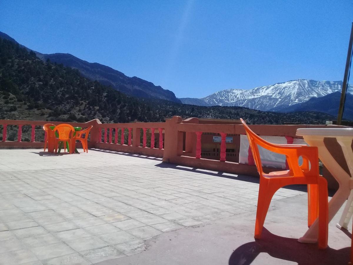 Auberge Restaurant Les Coquelicots Ait Tamlil Buitenkant foto