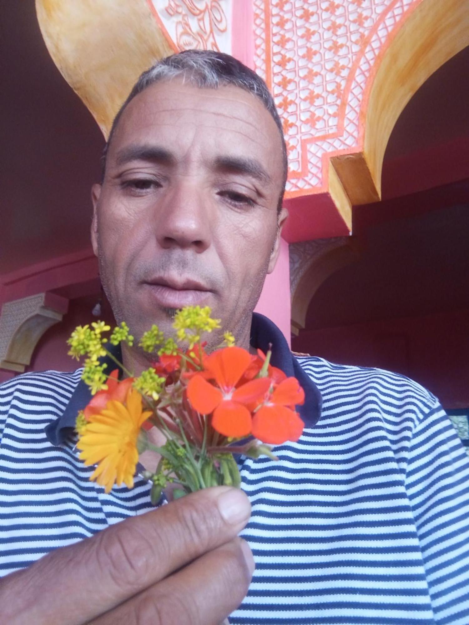 Auberge Restaurant Les Coquelicots Ait Tamlil Buitenkant foto